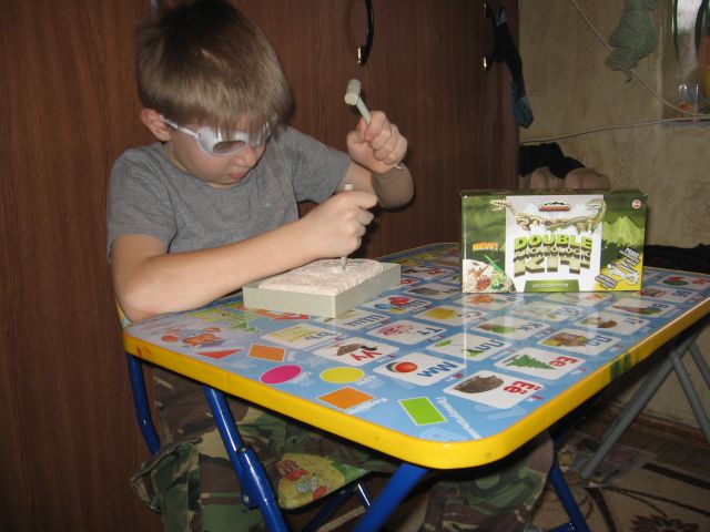 Детский археологический набор Велоцераптор Детский археологический набор Велоцераптор