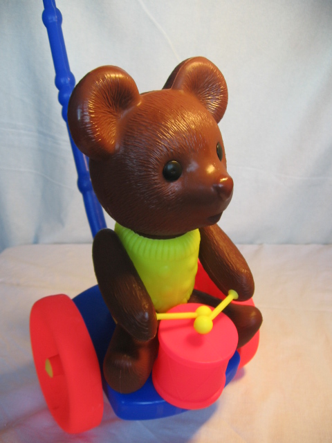 Каталка мишка огонек детская.