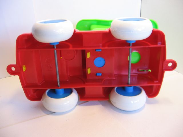 Детский самосвал. Модель самосвала для детей. Детский самосвал. Модель самосвала для детей.