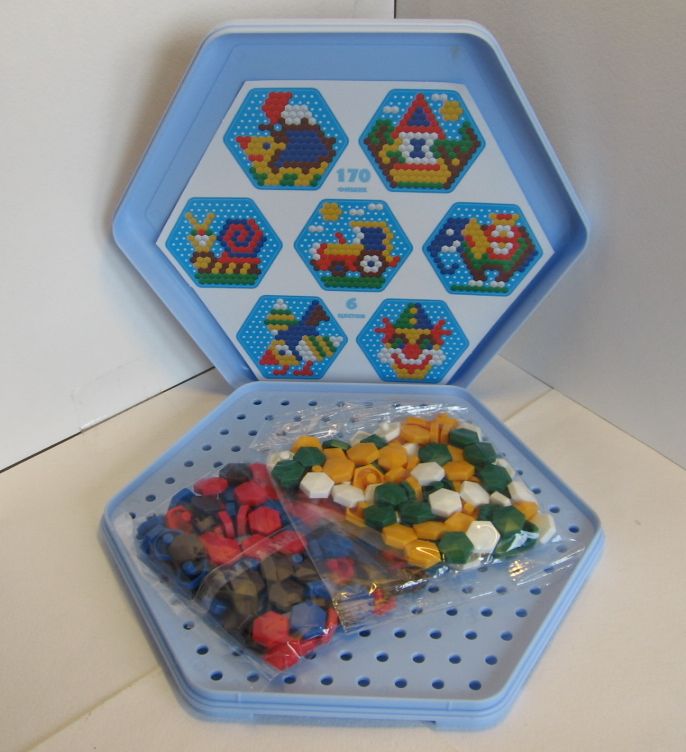 Мозаика шестигранная 170 фишек 6 цветов Арт.: 00958 Мозаика шестигранная 170 фишек 6 цветов Арт.: 00958