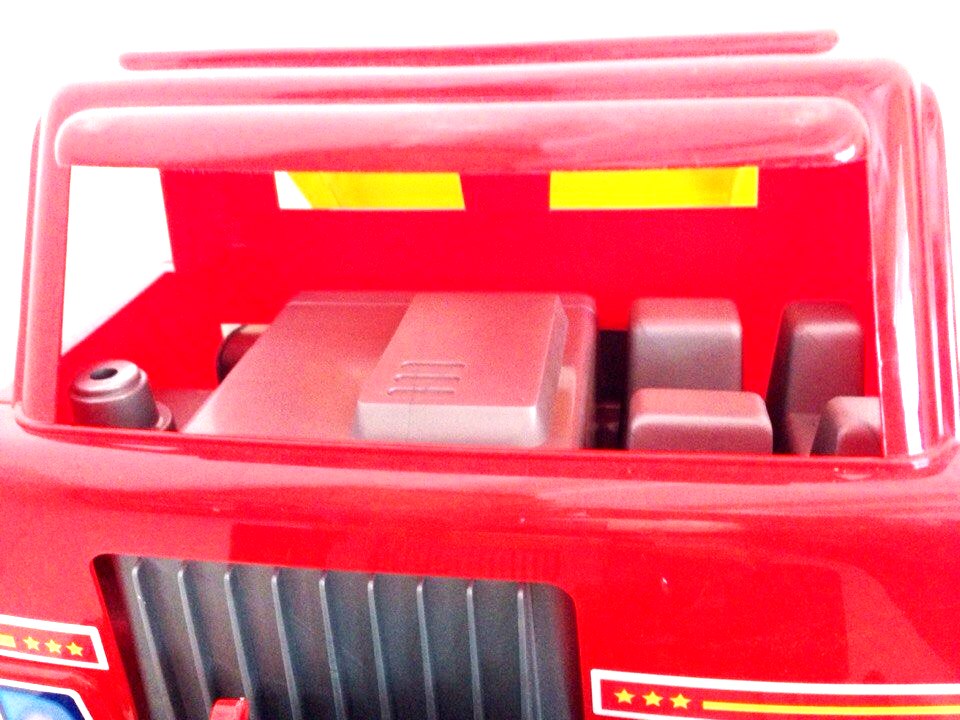 Игрушка самосвал Супергигант с ковшом