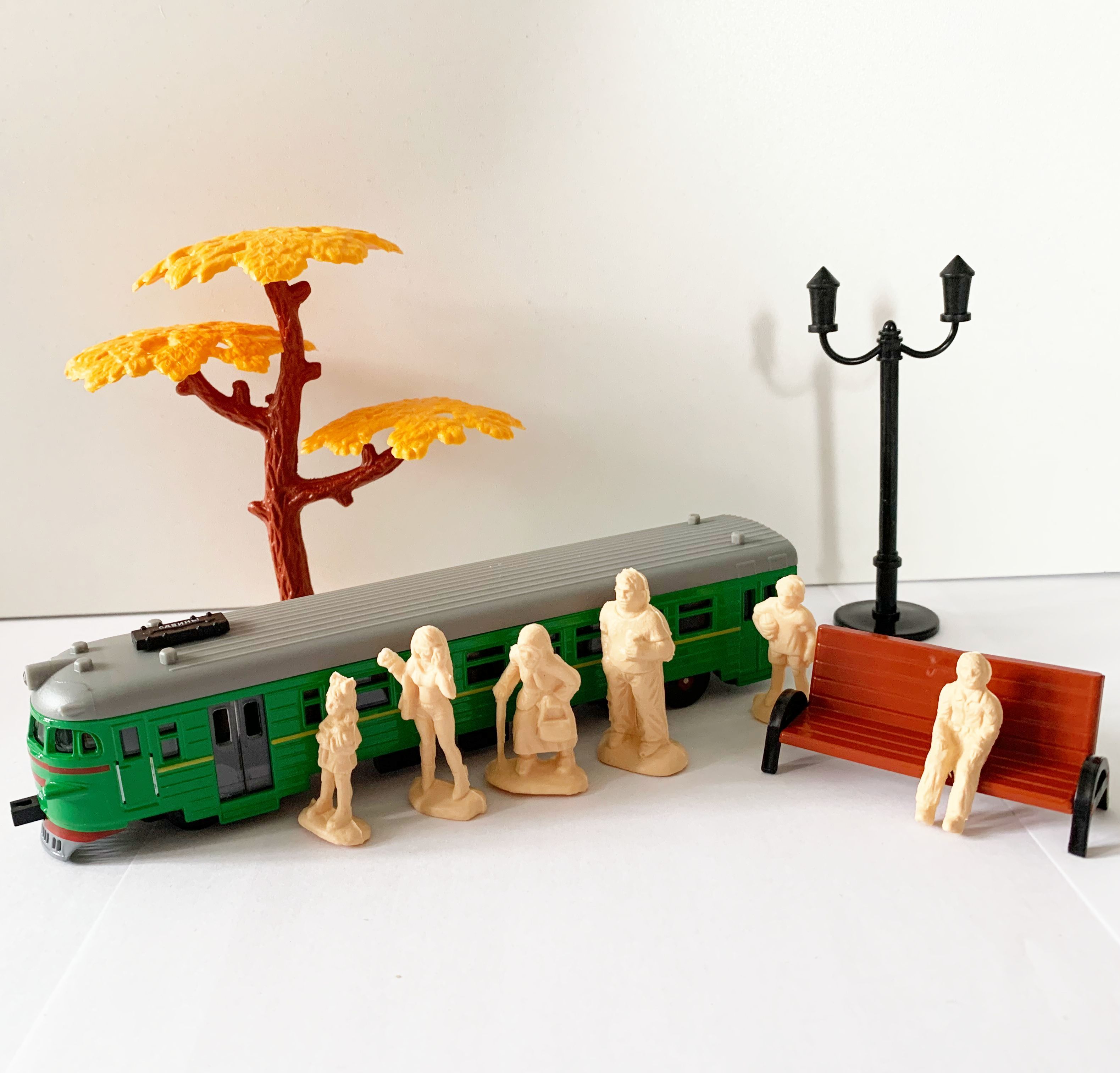 Набор 1 вагон ретро электричка Эр-2 18 см, свет, звук, металлический кузов - 6-ть пассажиров