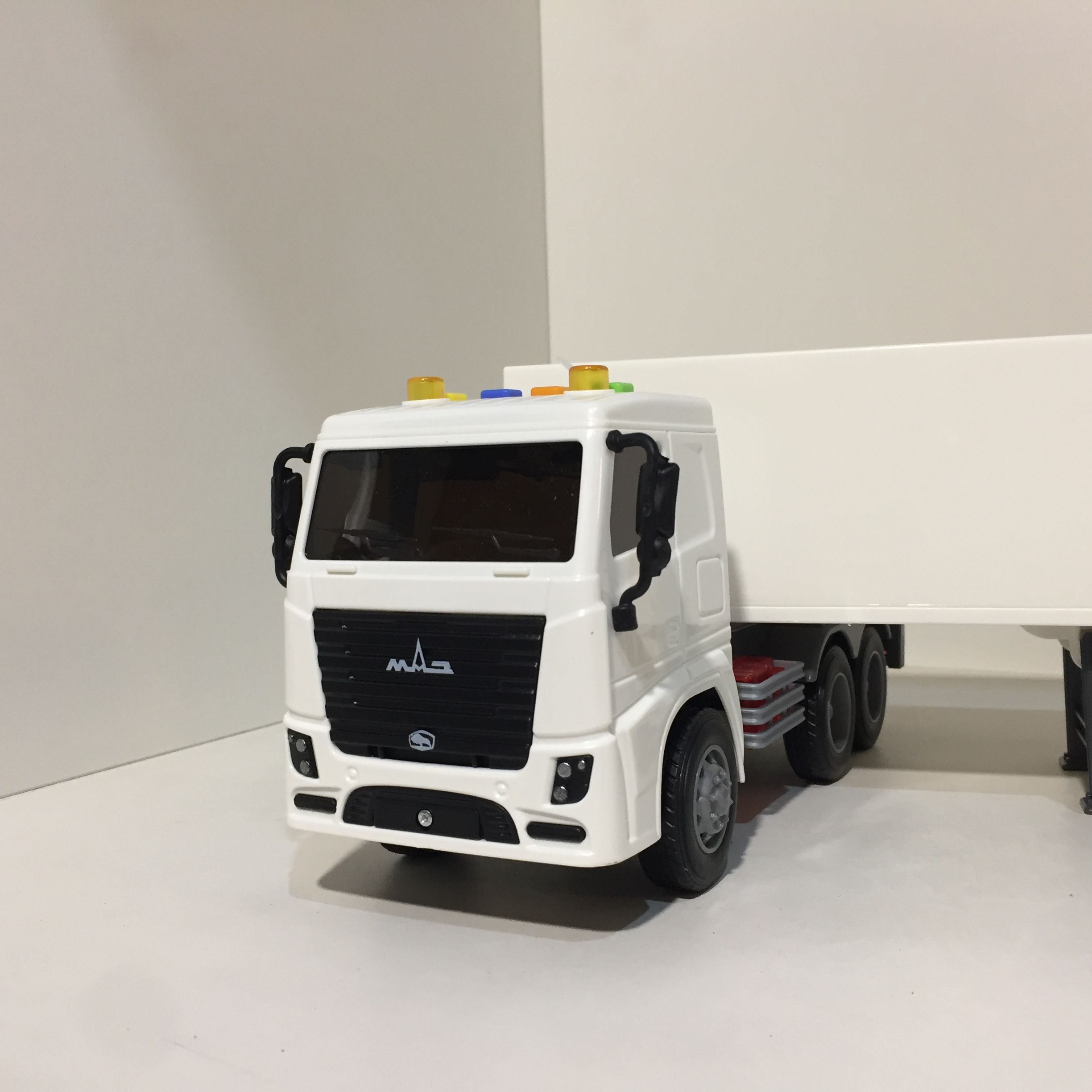 Набор машинка фура МАЗ белая 47 см - автопогрузчик  Полесье  инерция, свет, звук