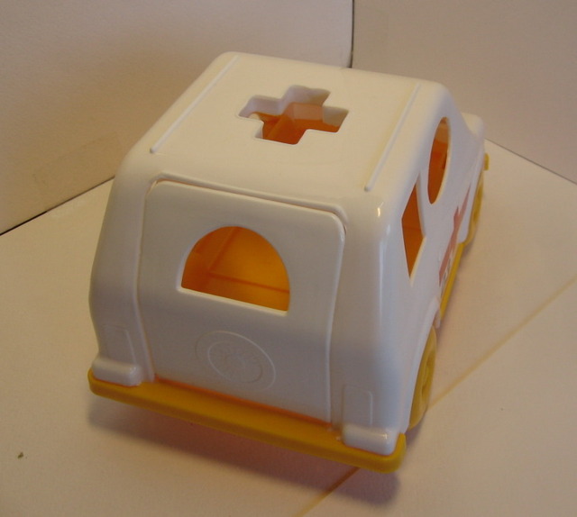 Машинка сортер обучающая.