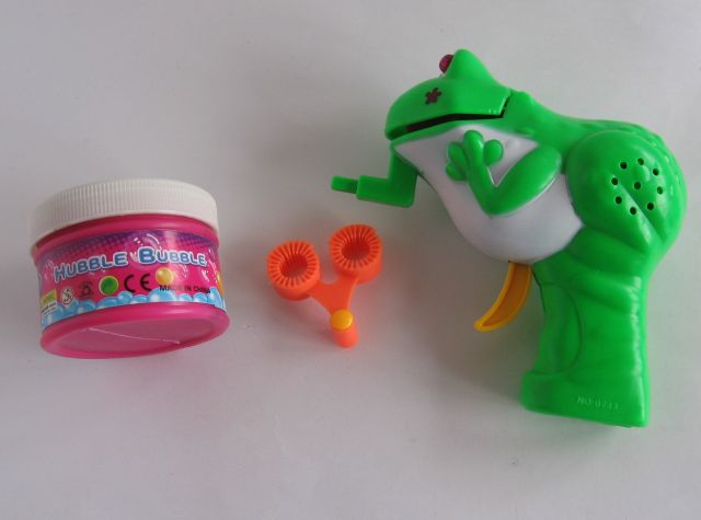 Машинка для мыльных пузырей.