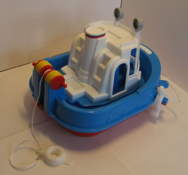 Игрушечный кораблик детский купить в интернет магазине.