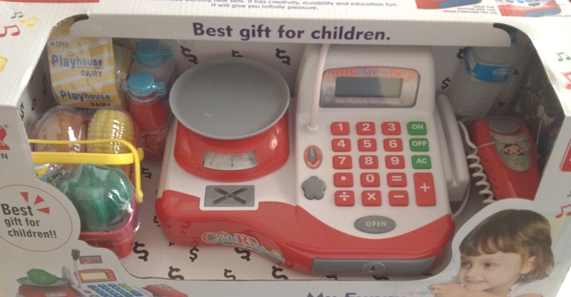 Игрушечная касса. Касса с микрофоном весами и набором продуктов