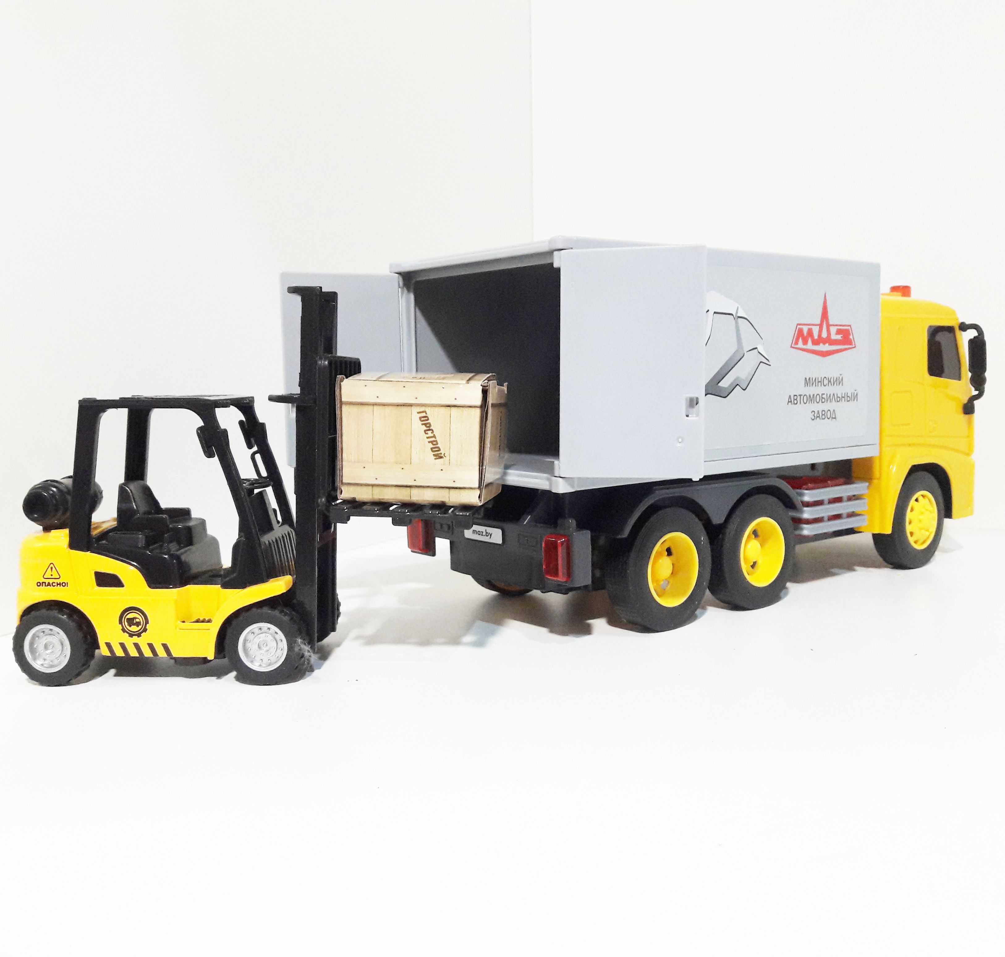 Машинка фургон МАЗ (26 см) и автопогрузчик (инерция, свет, звук) Машинка фургон МАЗ (26 см) и автопогрузчик (инерция, свет, звук)