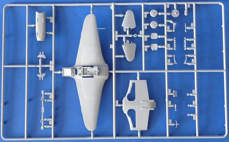 Сборка без клея модели самолета Як-3.