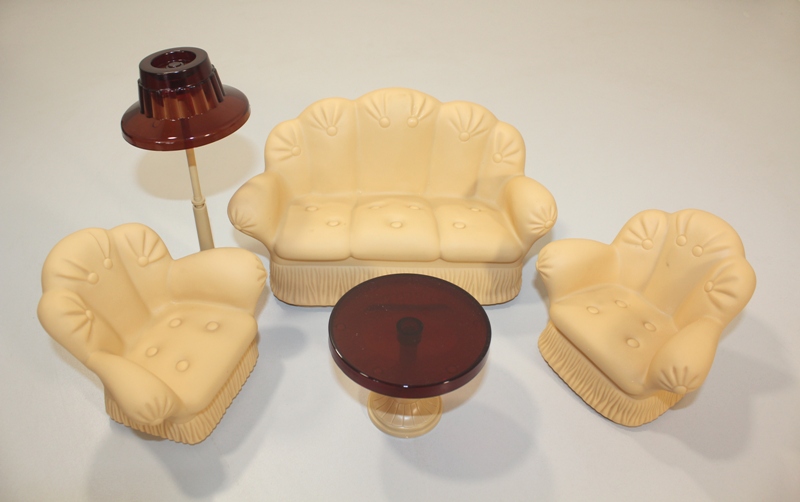 Кукольный диван, 2 кресла, торшер и столик