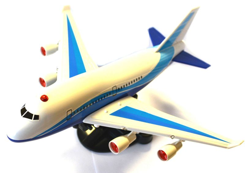 Игрушечный Боинг 747