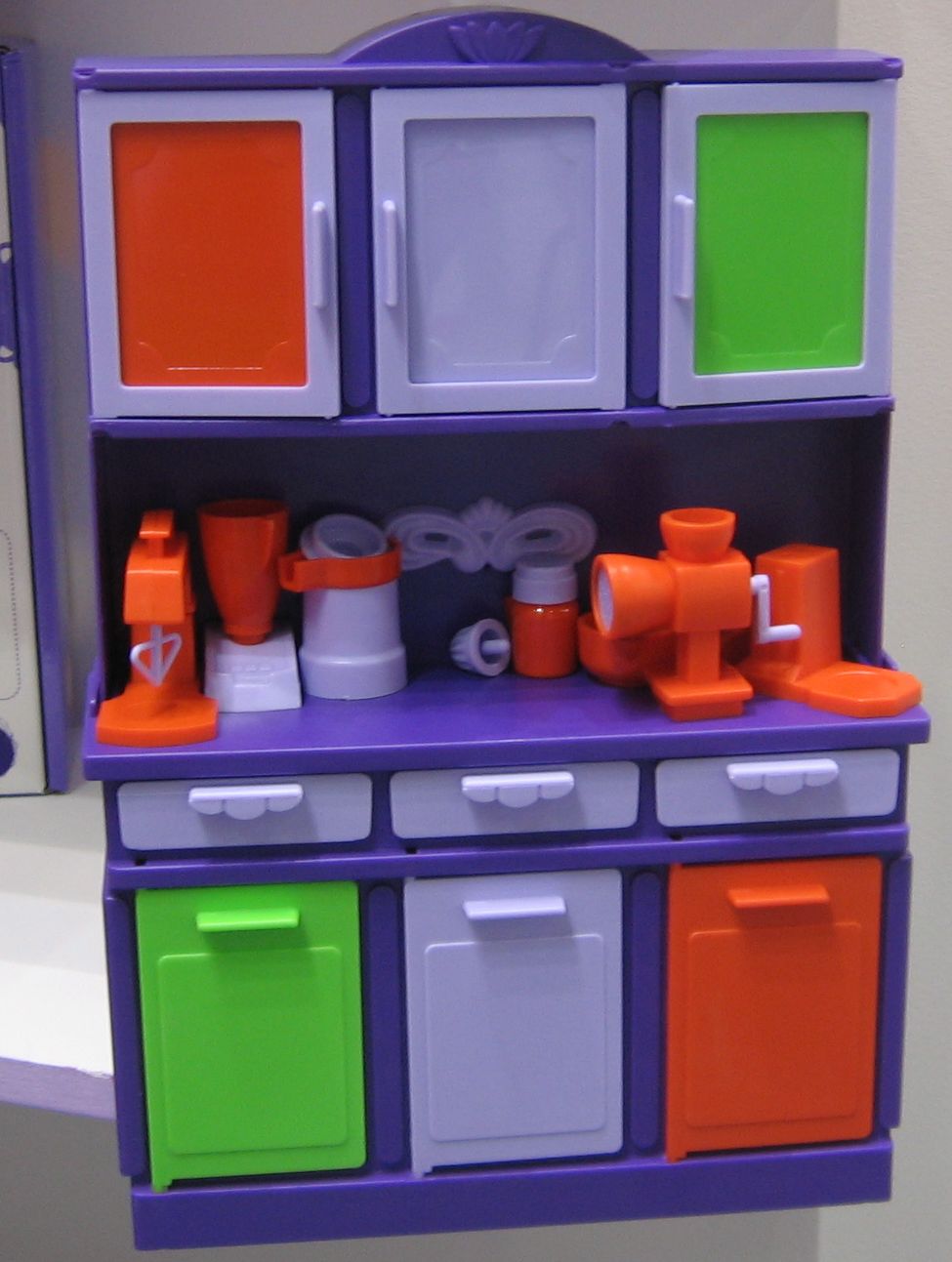 Кукольный буфет. Игрушечный буфет для кукольного домика. Кукольный буфет. Игрушечный буфет для кукольного домика.