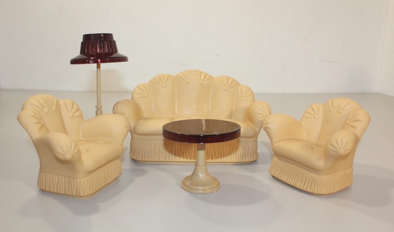 Кукольный диван, 2 кресла, торшер и столик