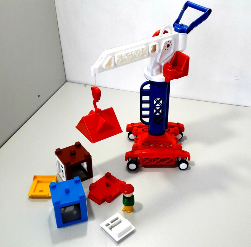 Детский кран и конструктор Строим дом