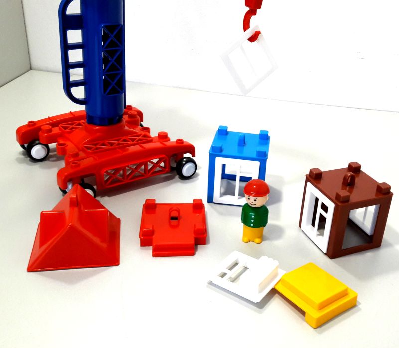 Детский кран и конструктор Строим дом