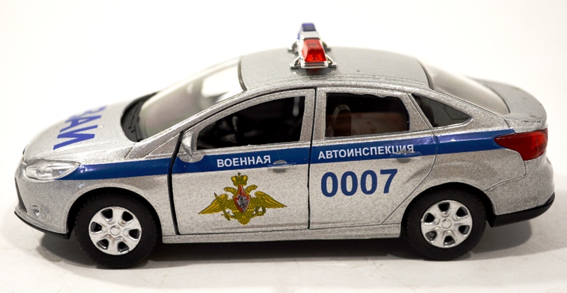 Автомобиль Ford Focus. Автомобиль ВАИ. Ford focus игрушка