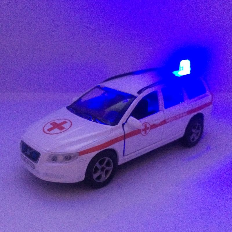 Машинка Volvo медслужба