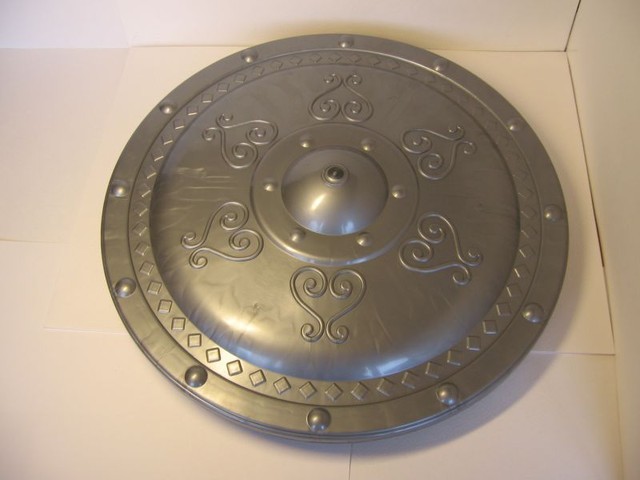 Детский щит и меч