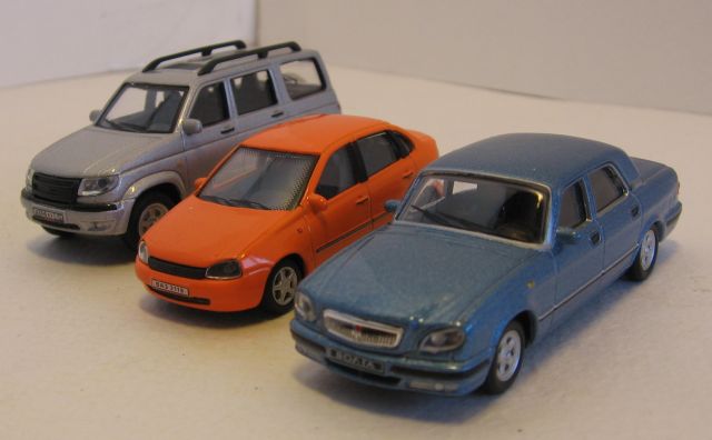 Металлические машинки УАЗ, Нива, Калина