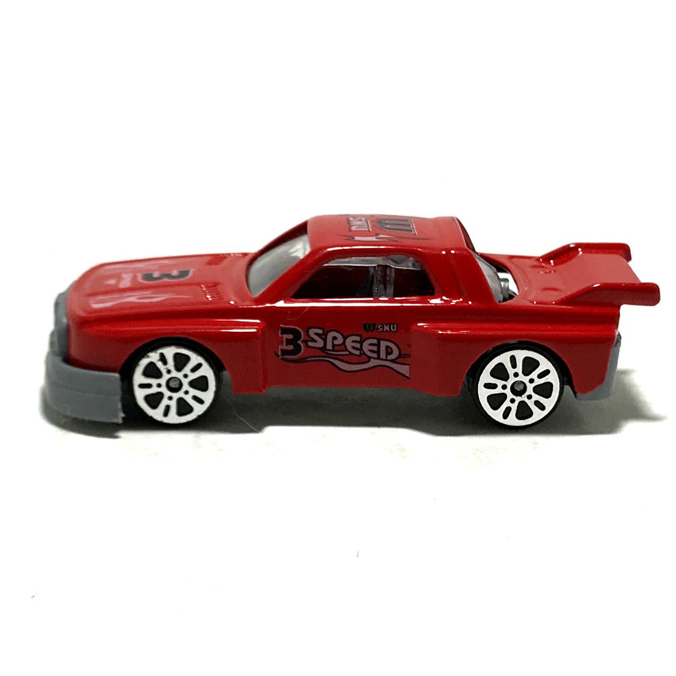 Игрушечная мини машинка