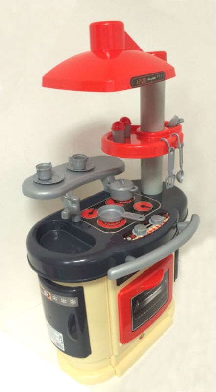 Игрушечная кухня Marta с духовкой и стиральной машиной  Игрушечная кухня Marta с духовкой и стиральной машиной