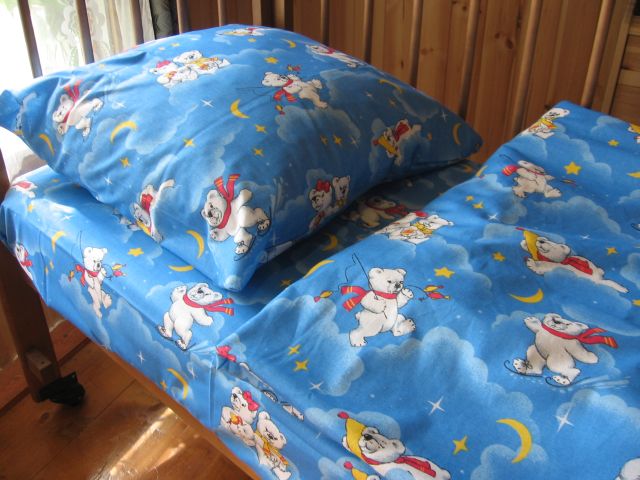 Детское постельное белье в кроватку: Мишки в тучках