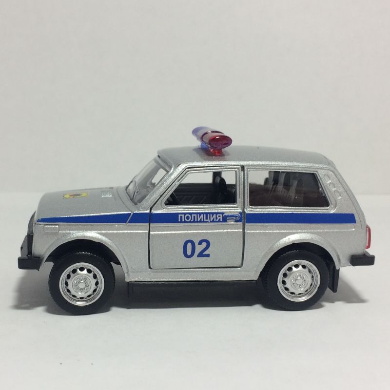Игрушечная нива милиция