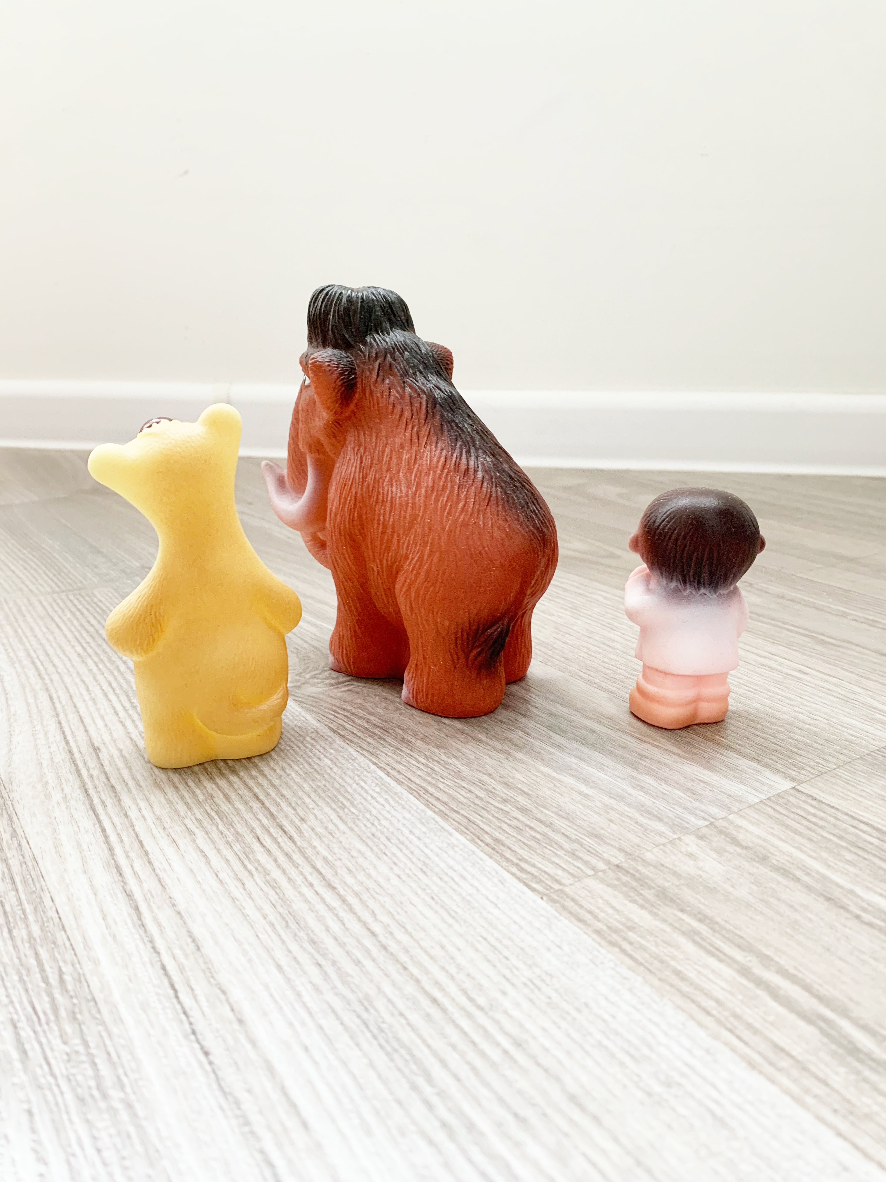 Игрушки фигурки животных ледникового периода резиновые