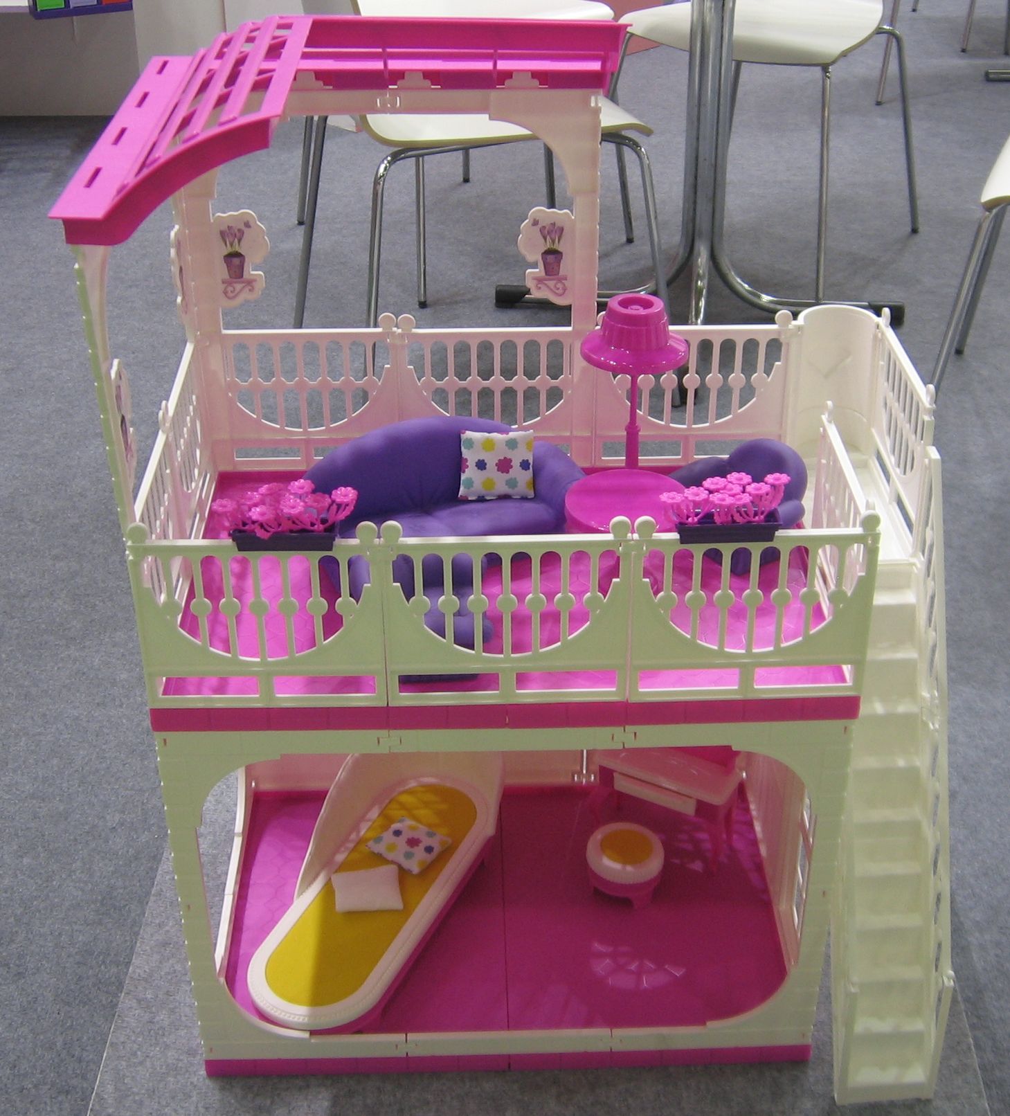 Кукольный домик. Купить домик кукольный.