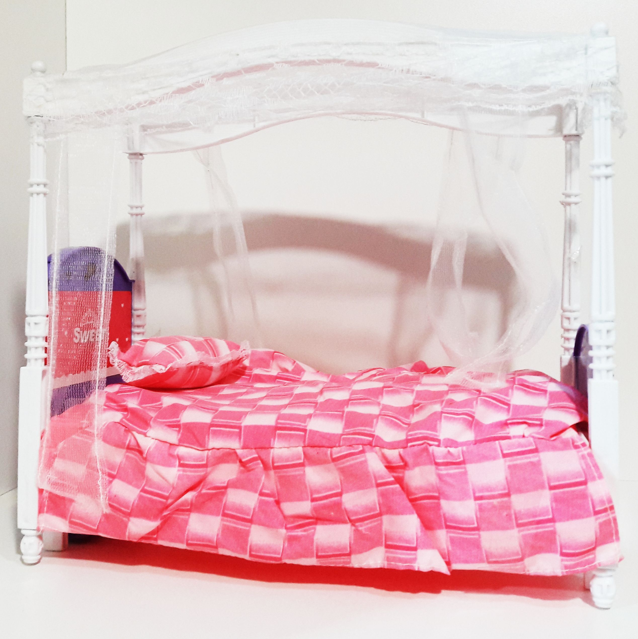 Кроватка со звуком для кукольного домика для кукол ростом 26-29 см