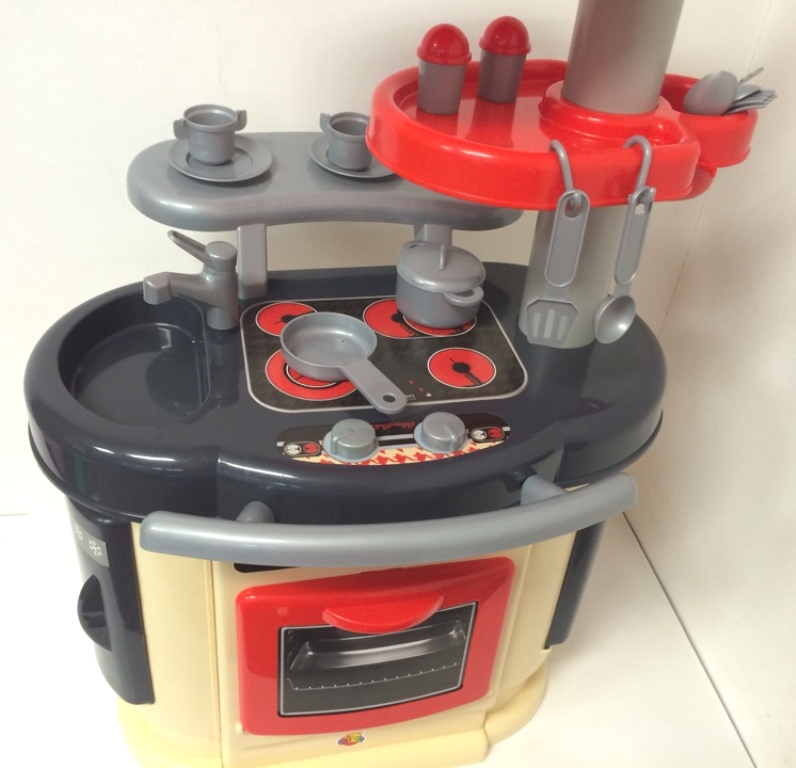 Игрушечная кухня Marta с духовкой и стиральной машиной  Игрушечная кухня Marta с духовкой и стиральной машиной