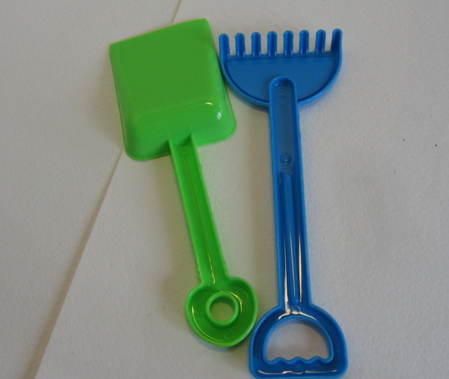 Лопатка детская для песка.