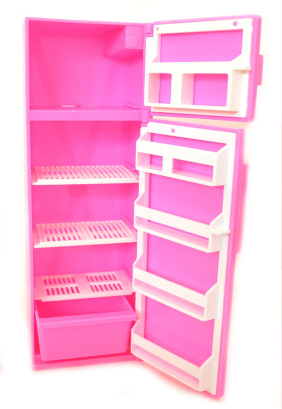 Кухня для куклы. Холодильник для куклы