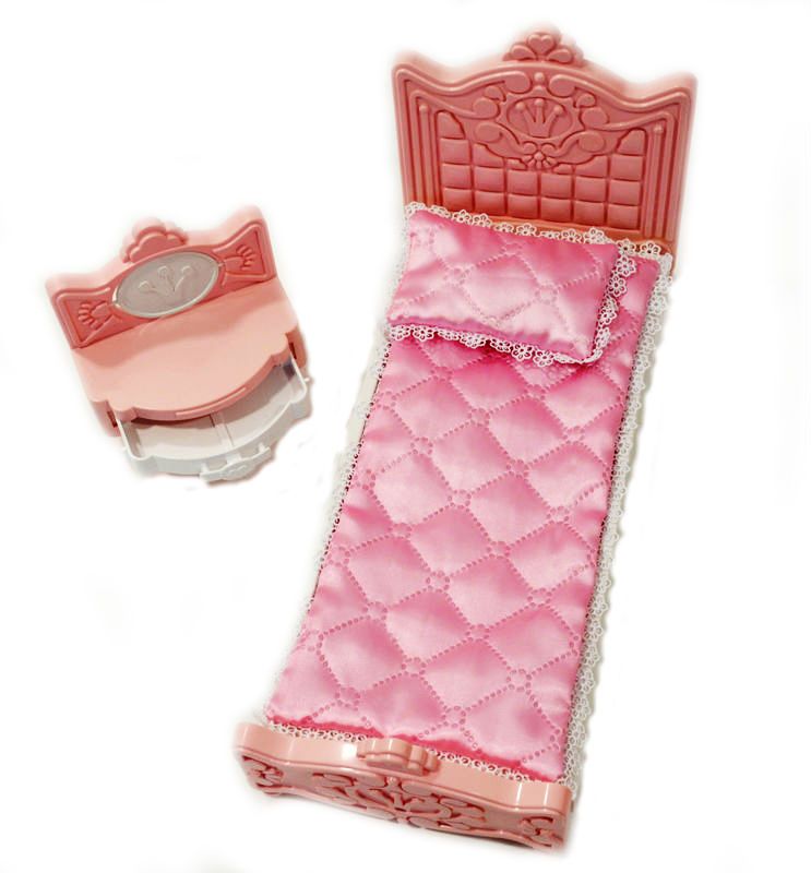 Гарнитур для куклы. Мебель для куклы. Гарнитур Сонечка