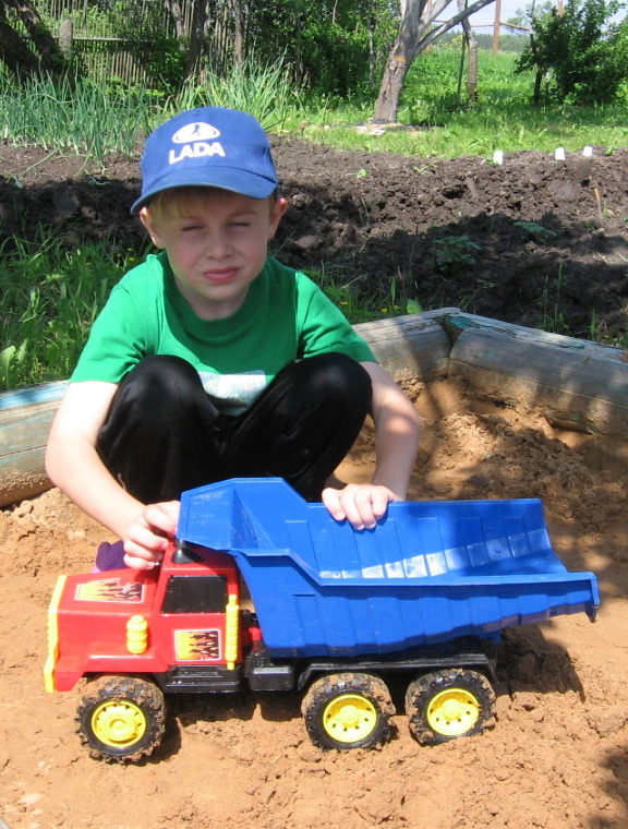 Детский самосвал КРАЗ