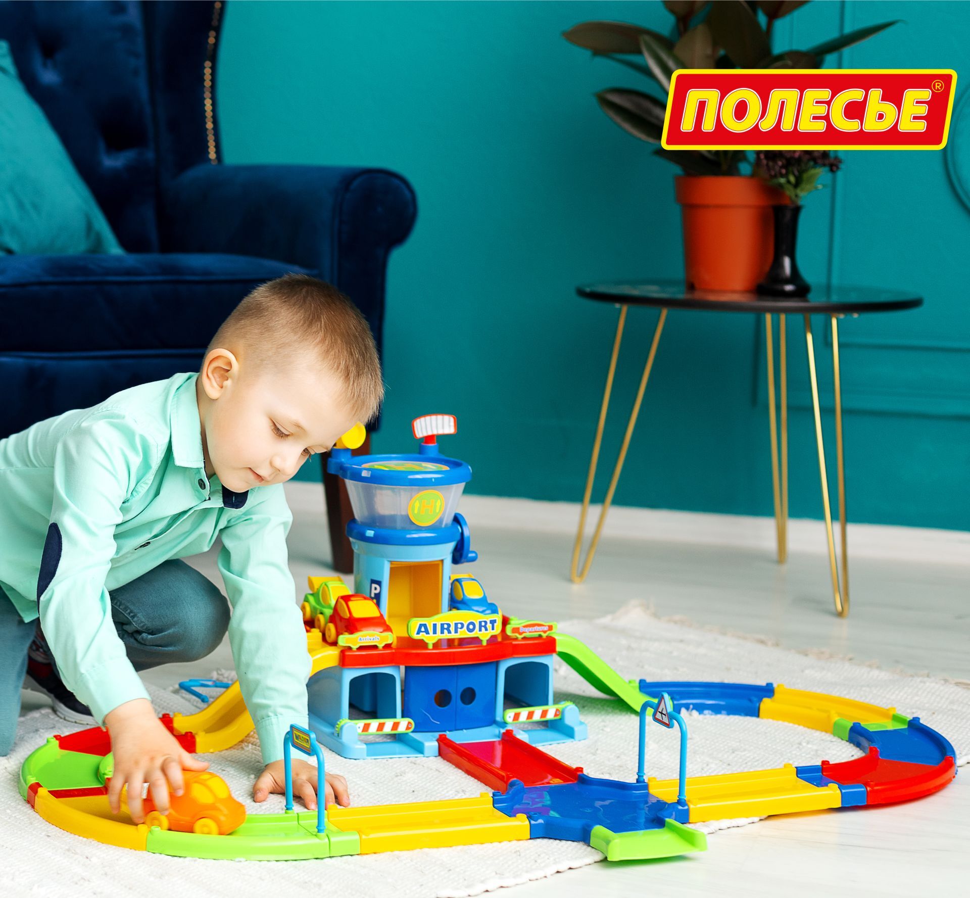 Трек Полесье с машинками и аэропорт с самолетом - 2 дополнительные инерционные машинки