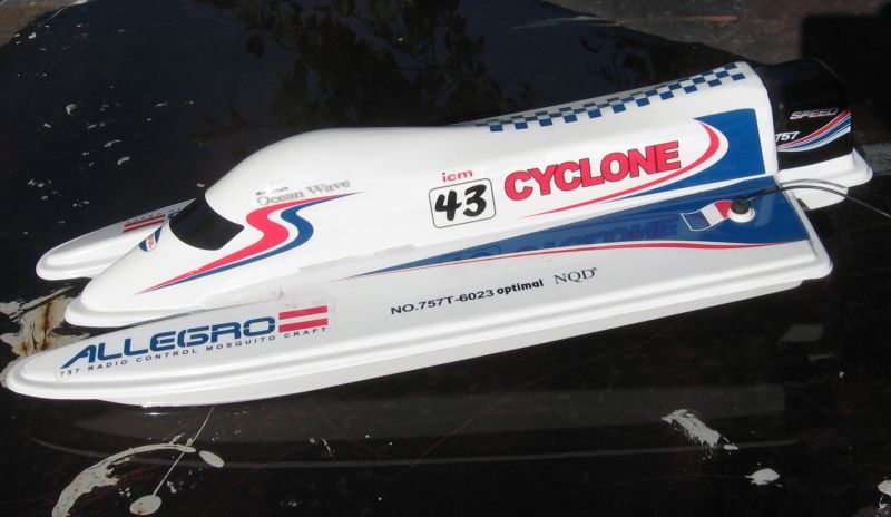 Радиоуправляемый Катамаран NQD Allegro Cyclone Радиоуправляемый Катамаран NQD Allegro Cyclone