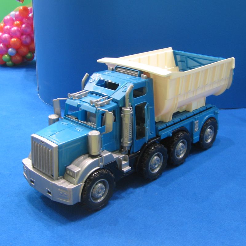 Игрушка огромный самосвал Игрушка огромный самосвал