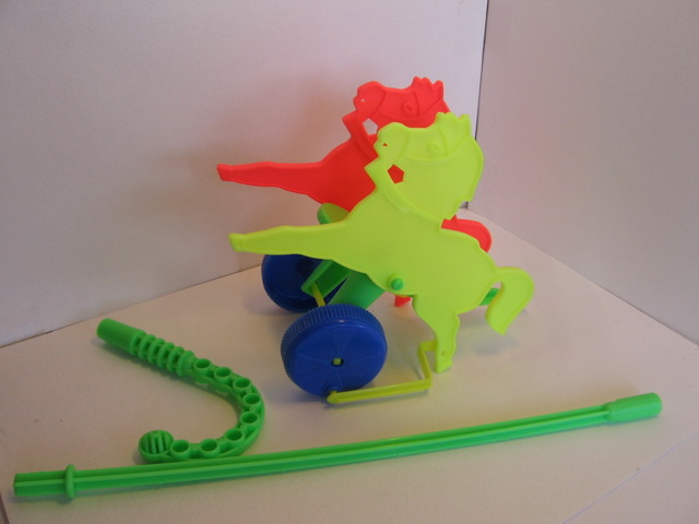 Лошадка каталка на палке купить.