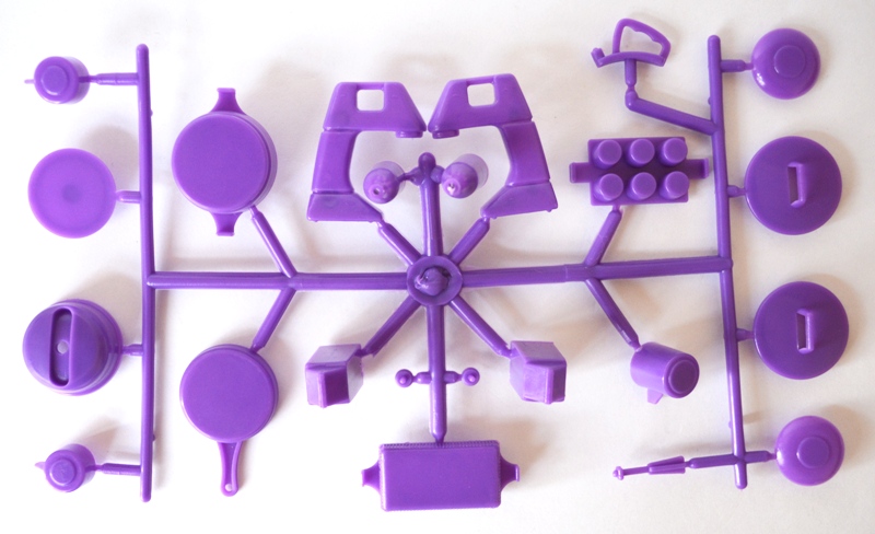 Набор кукольной мебели Кухня с игрушечным холодильником