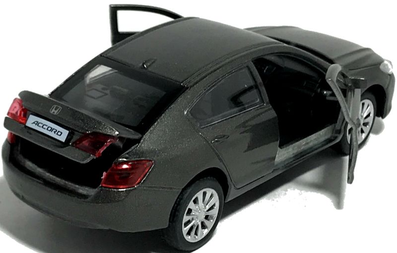 Игрушечная машинка Honda Accord серебристая