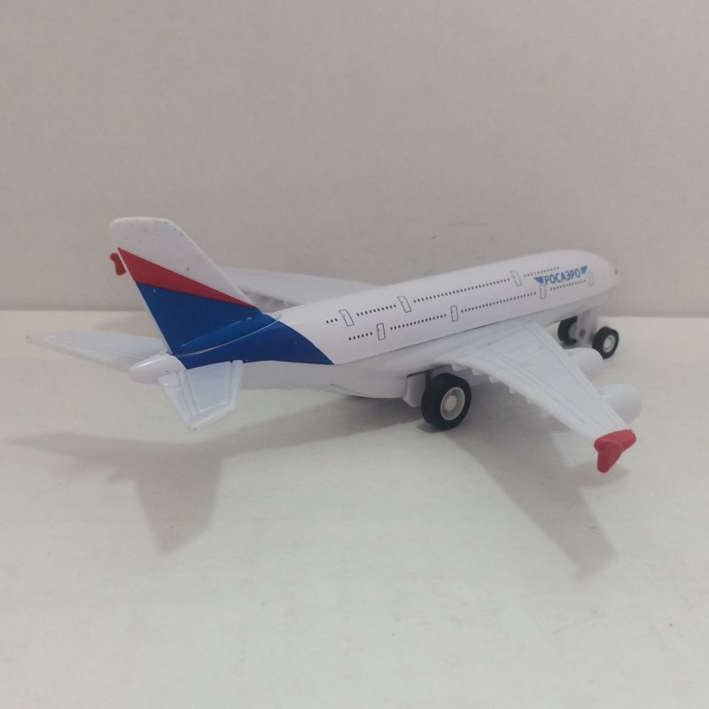 Игрушечный мини Boeing 747-400 Игрушечный мини Boeing 747-400