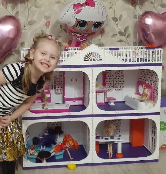 Кукольный домик 4-х комнатный коттедж