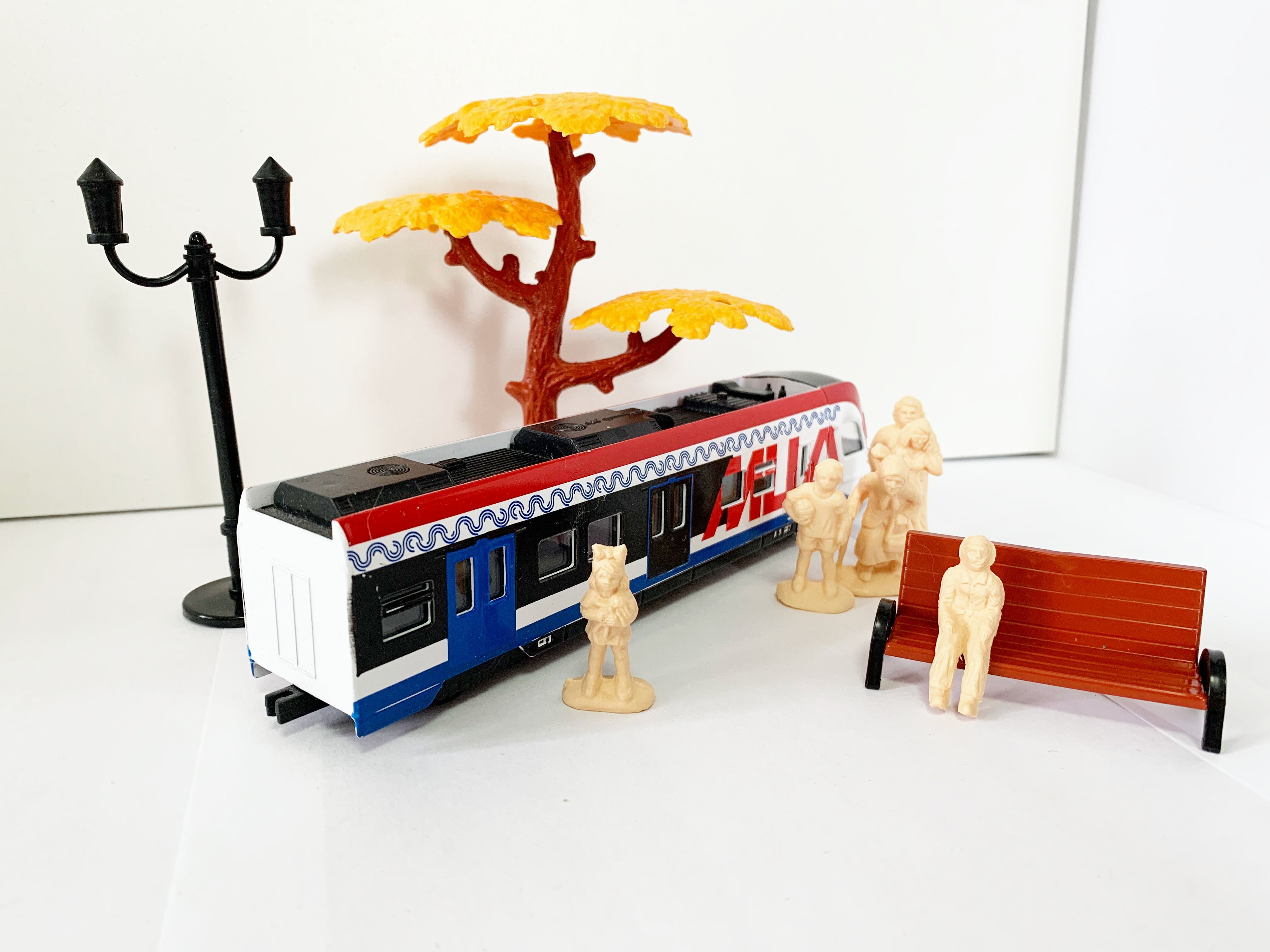 Игрушка модель металлический поезд электричка Иволга без звука - 21,5 см с 6-ю пассажирами