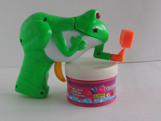 Машинка для мыльных пузырей.