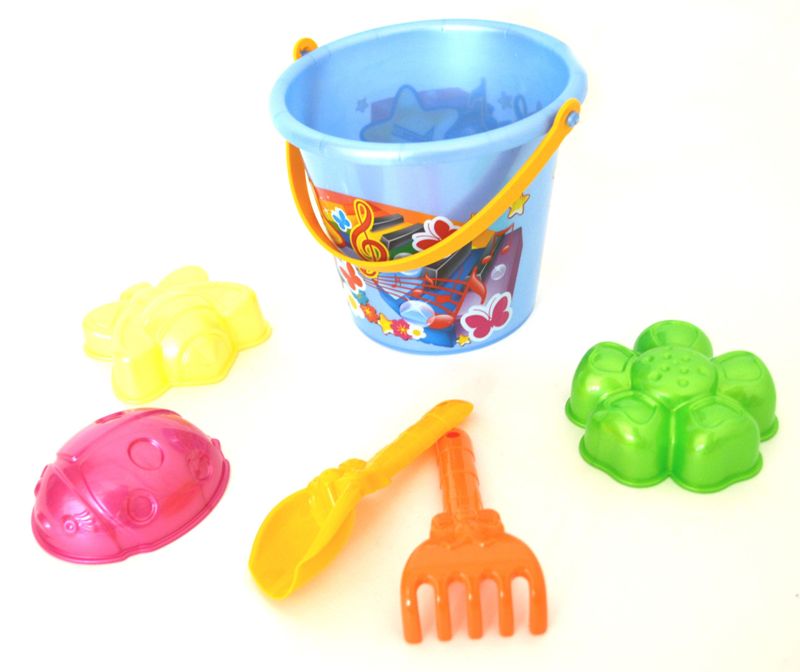 Детское ведерко в наборе с формочками