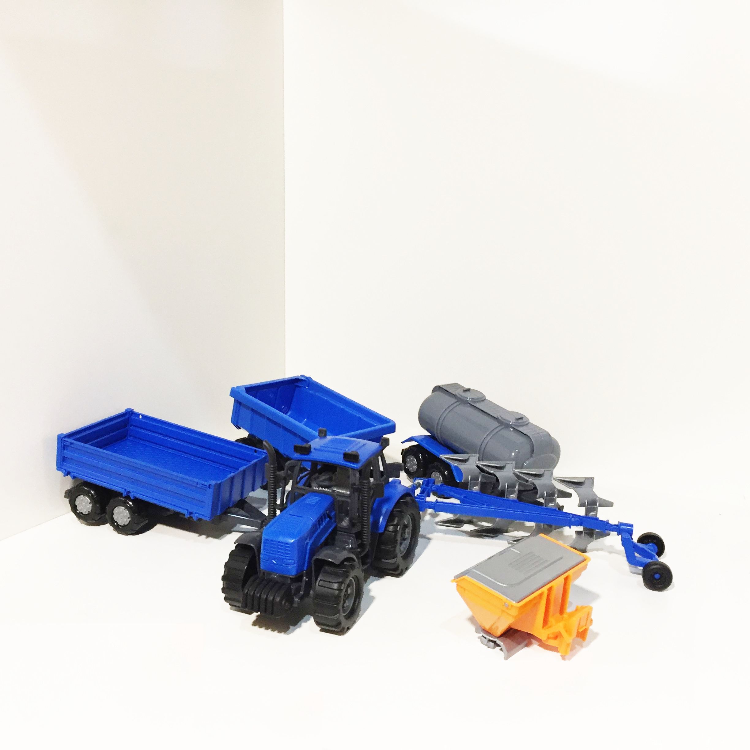 Набор из 5-ти прицепов - инерционный трактор Прогресс Полесье синий