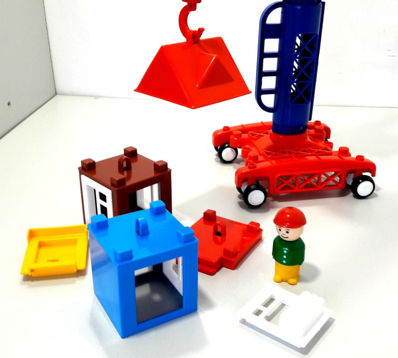 Детский кран и конструктор Строим дом