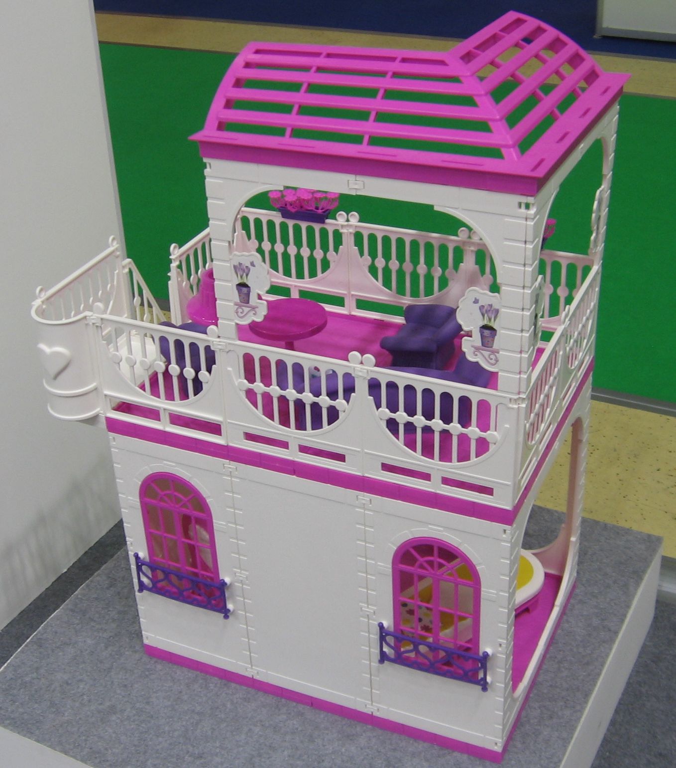 Кукольный домик. Купить домик кукольный.