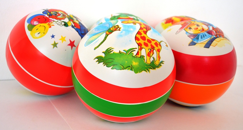 Мяч для игры. Детский мяч. Резиновые мячи